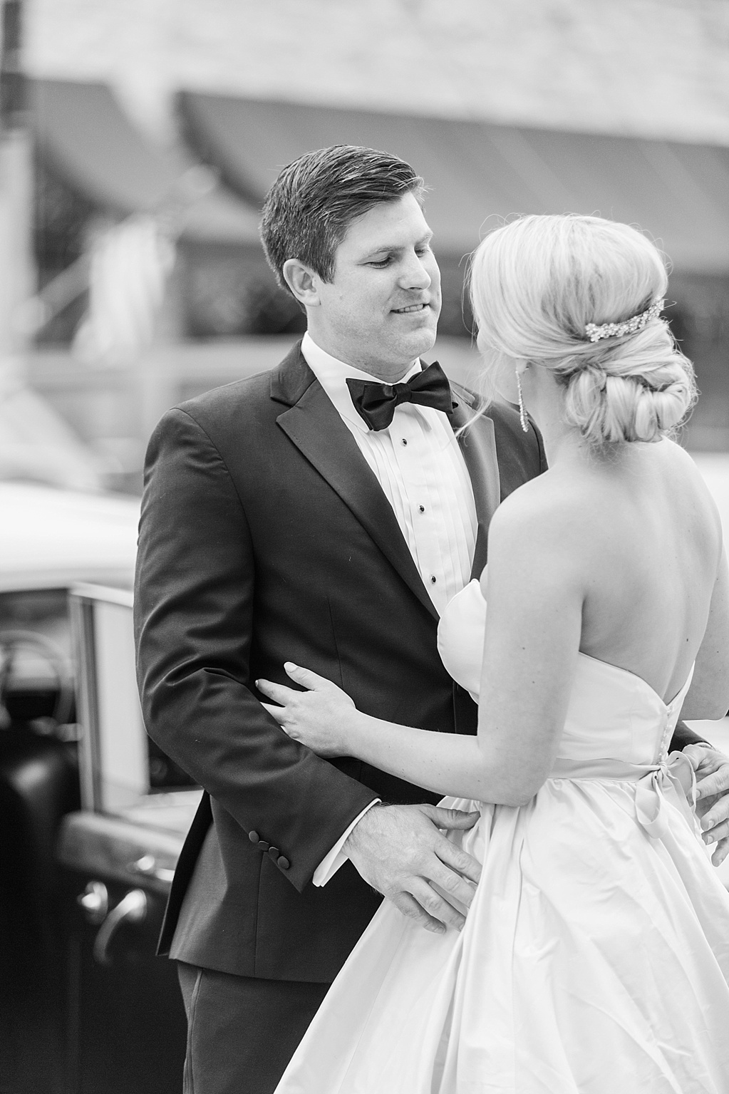 An Art Deco Black Tie Wedding at The Ingenhuett On High in Comfort Texas Featuring a Bentley Vintage Car and Blush Wedding Dress 0028