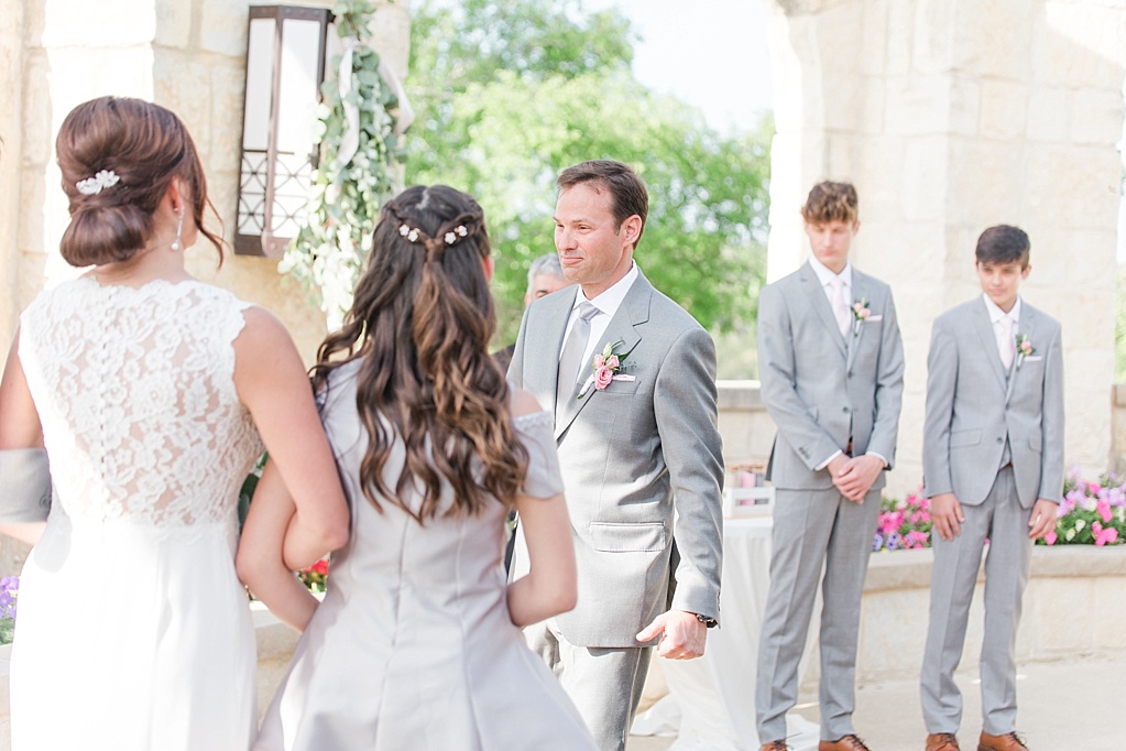 A Classic Minimalist Blush and gold greenery wedding at La Cantera Resort and Spa in San Antonio Texas 0048
