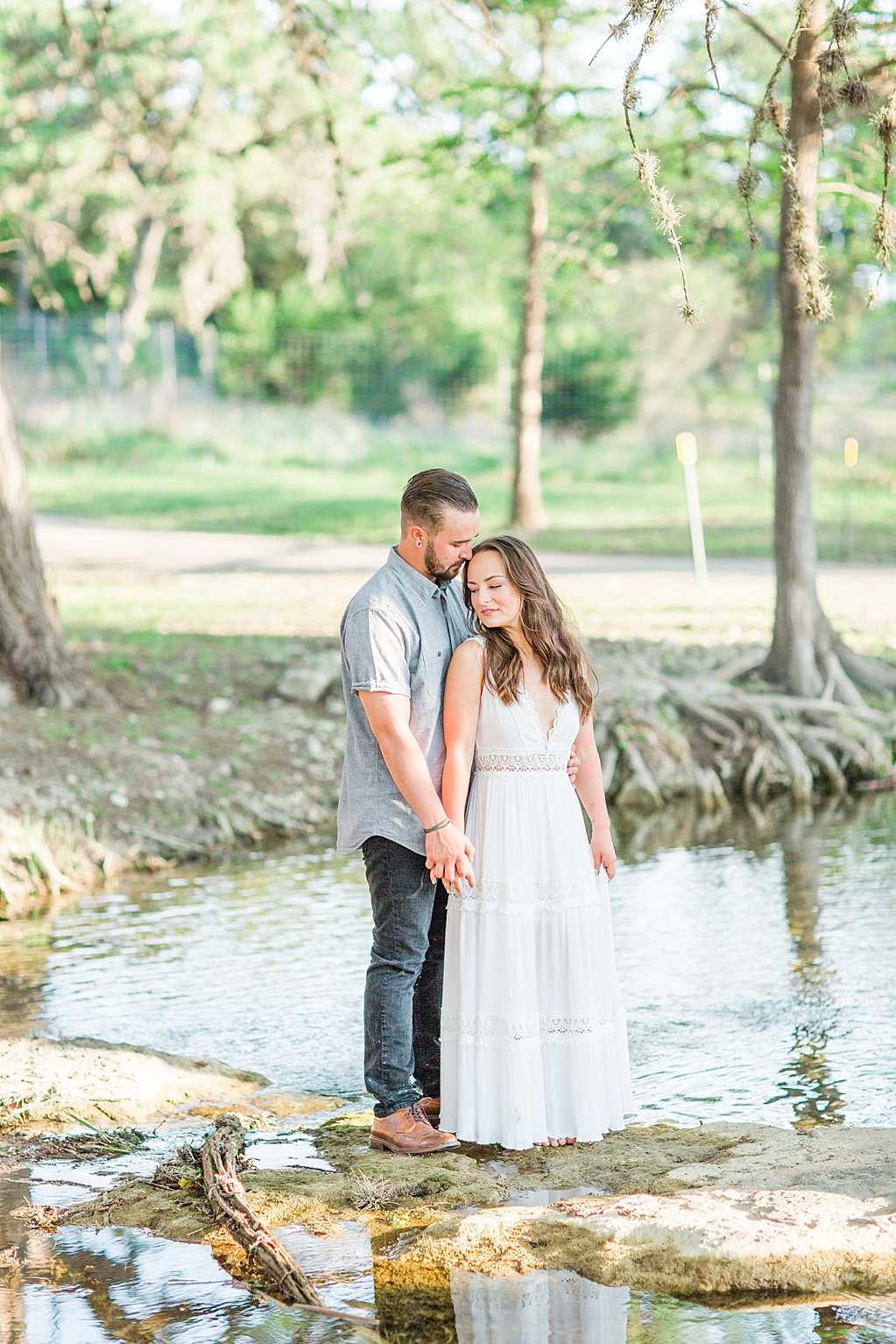 Spring Hill Country Engagement session with kid in Medina Texas 0014