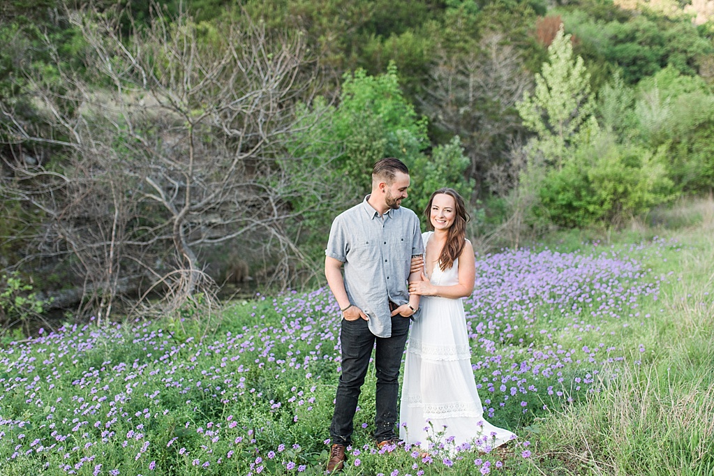 Spring Hill Country Engagement session with kid in Medina Texas 0021