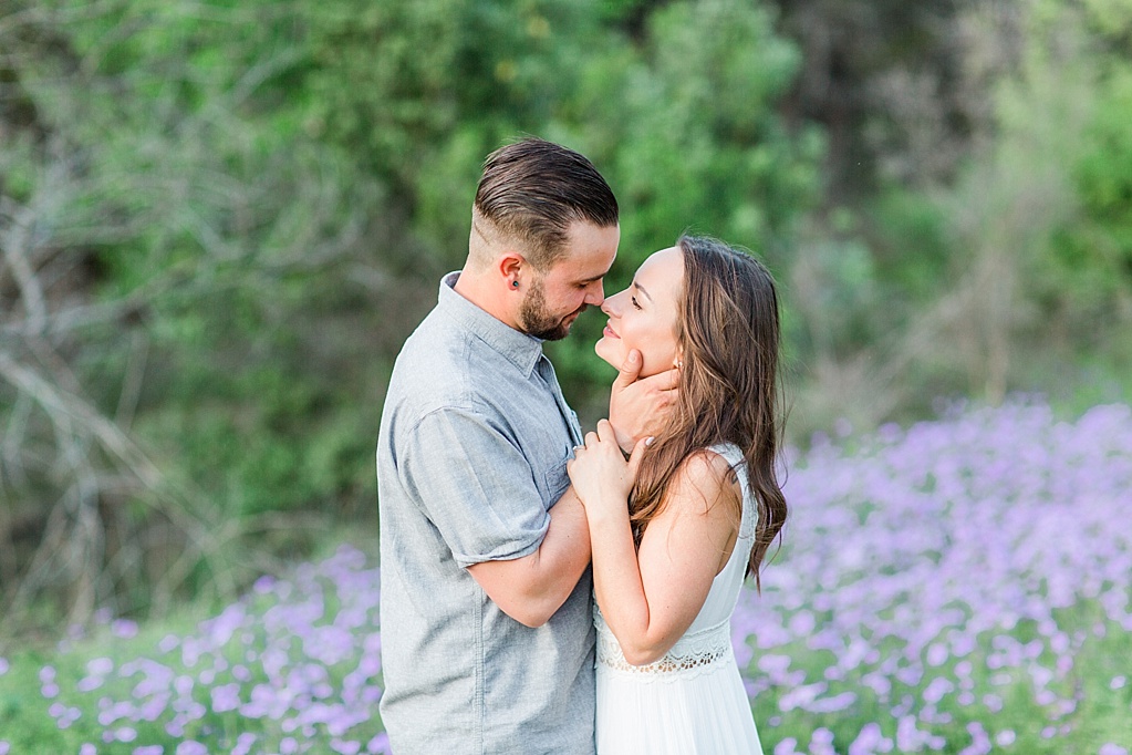 Spring Hill Country Engagement session with kid in Medina Texas 0024