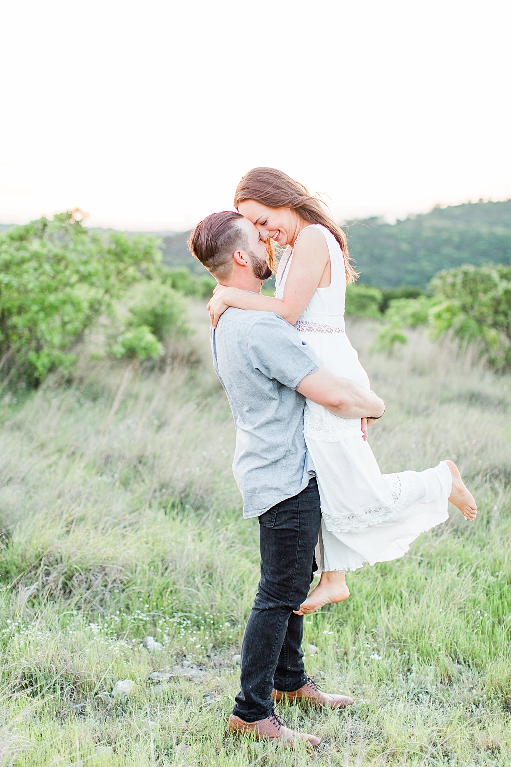 Spring Hill Country Engagement session with kid in Medina Texas 0042