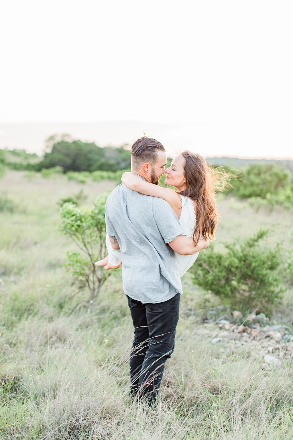 Spring Hill Country Engagement session with kid in Medina Texas 0046