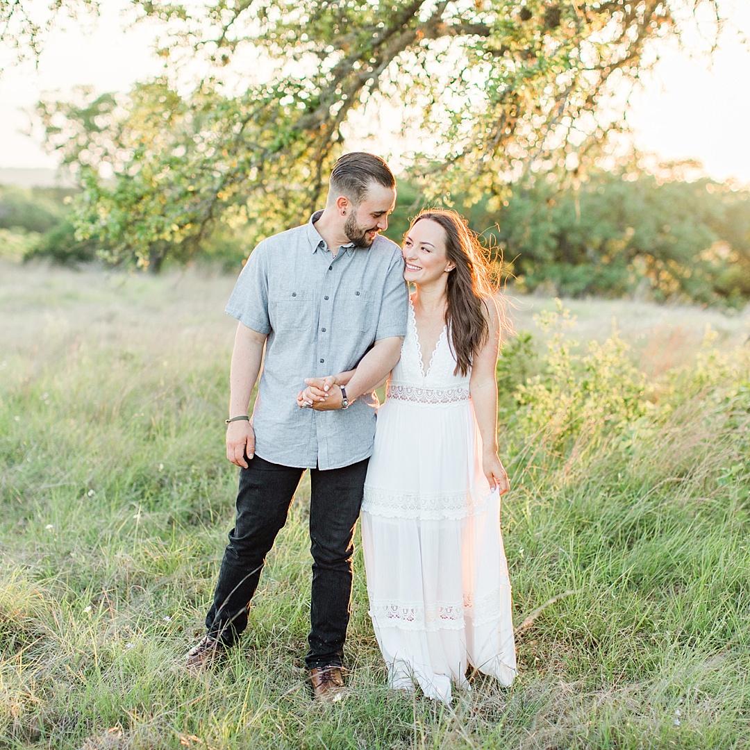 Spring Hill Country Engagement session with kid in Medina Texas 0049