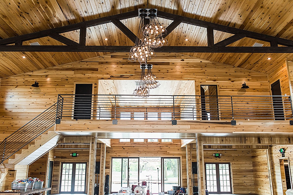 The Barn at Swallows Eve Wedding venue Photos by Allison Jeffers Photography 0007