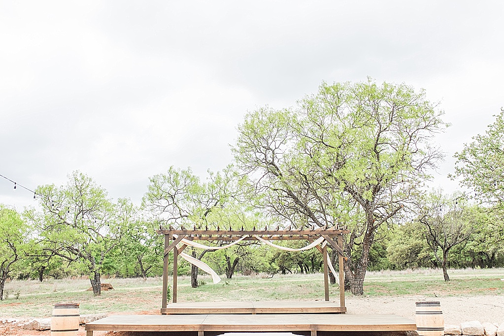 The Barn at Swallows Eve Wedding venue Photos by Allison Jeffers Photography 0015