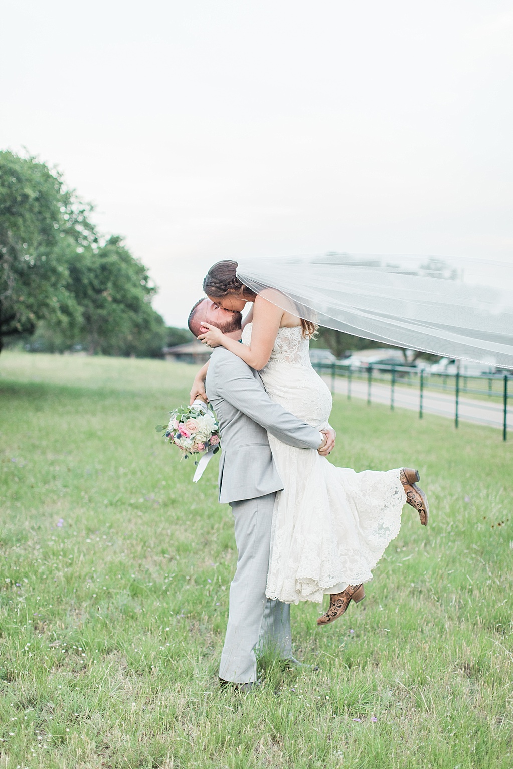A pink and teal Summer wedding at CW Hill Country Ranch 0108