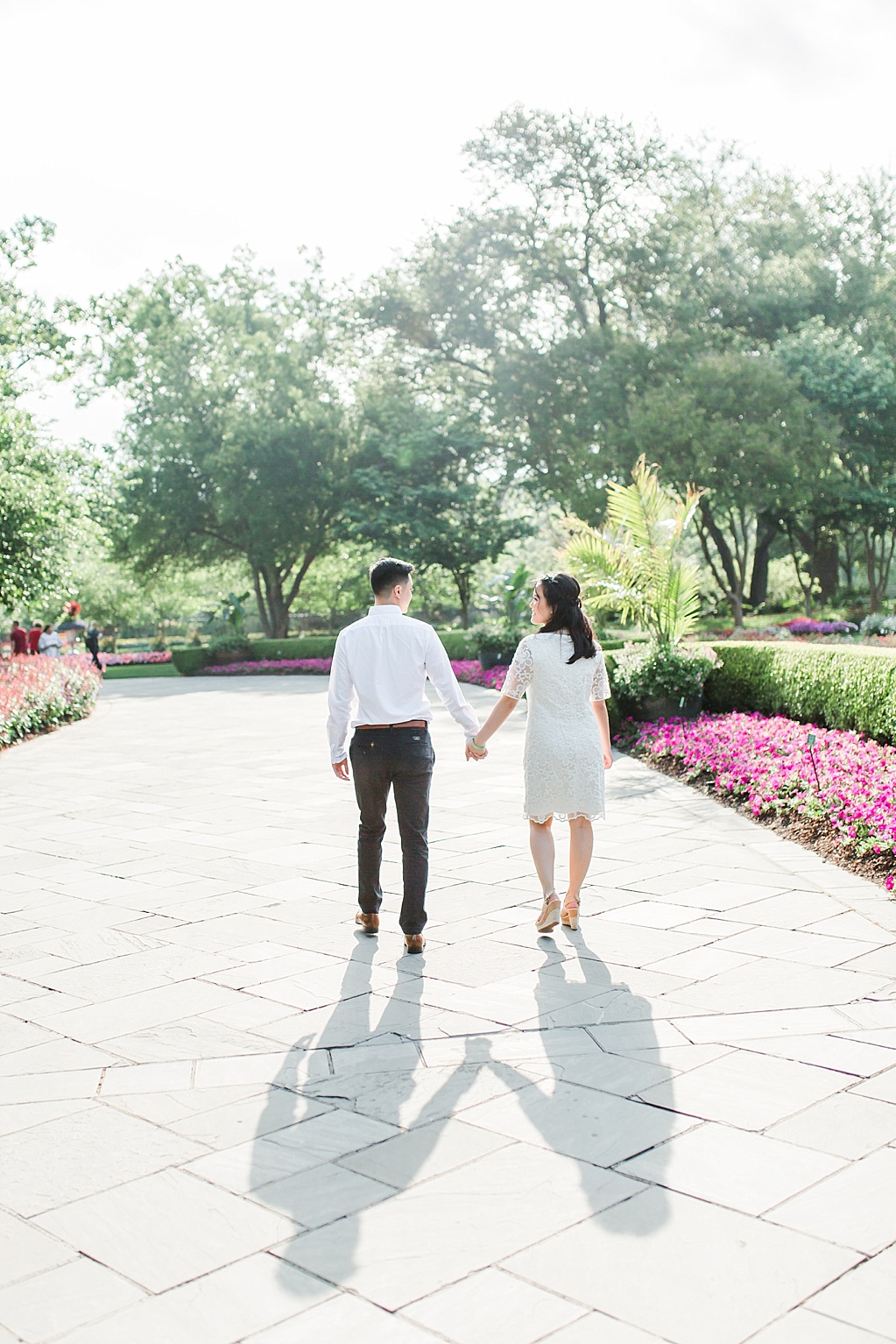 An Elegant Spring Engagement Session at the Dallas Arboretum and Botanical Gardens by Allison Jeffers Wedding Photography 0002