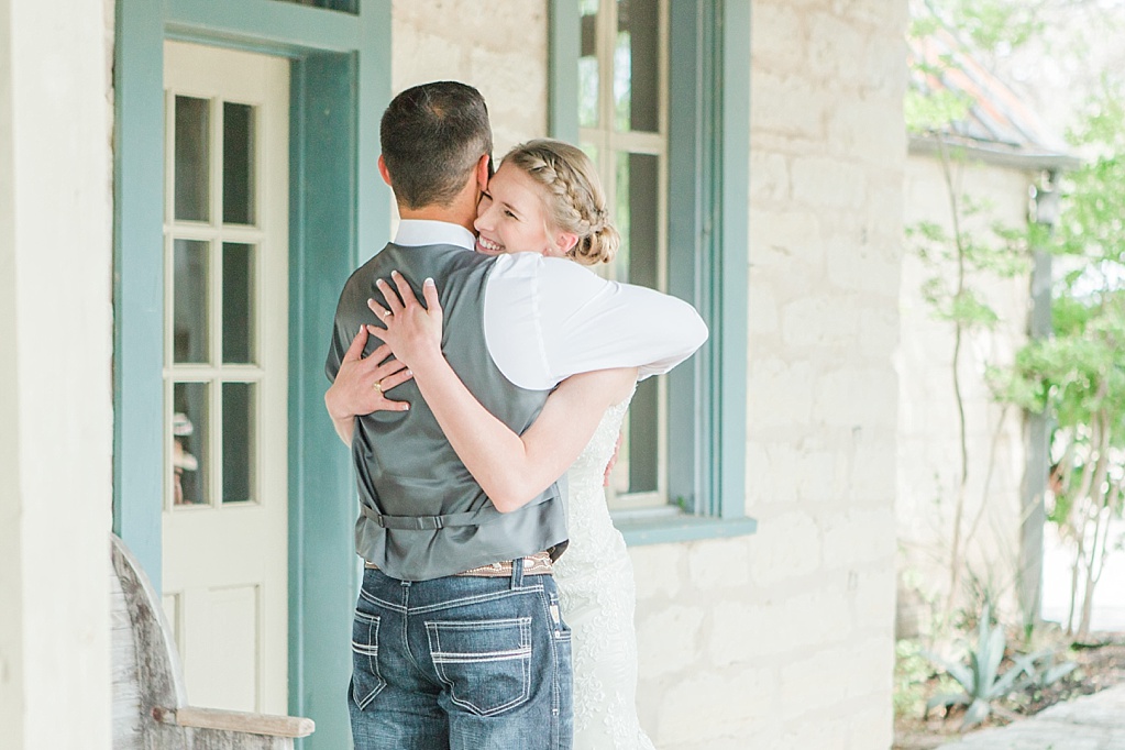 A fun summer wedding at Don Strange Ranch in Boerne Texas by Allison Jeffers Photography 0016
