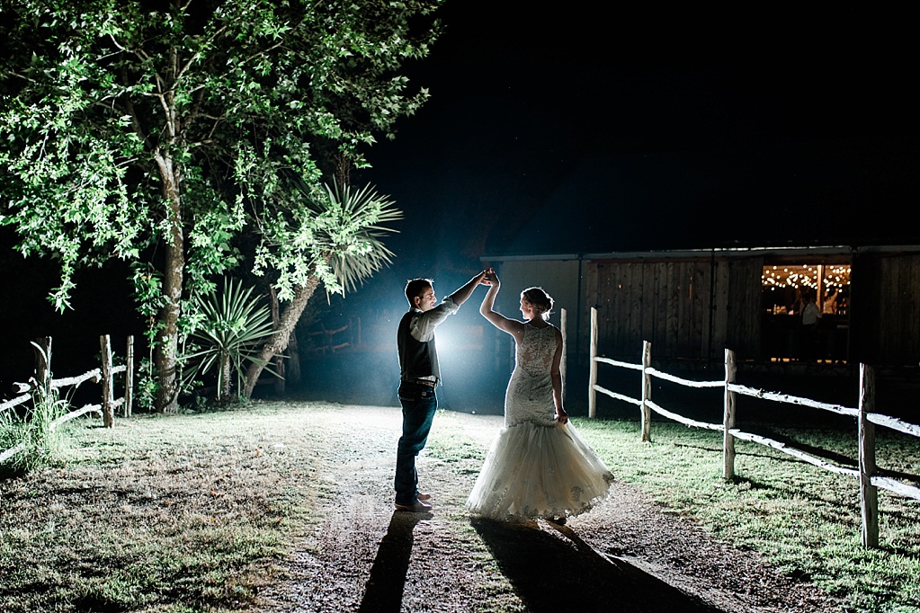 A fun summer wedding at Don Strange Ranch in Boerne Texas by Allison Jeffers Photography 0113
