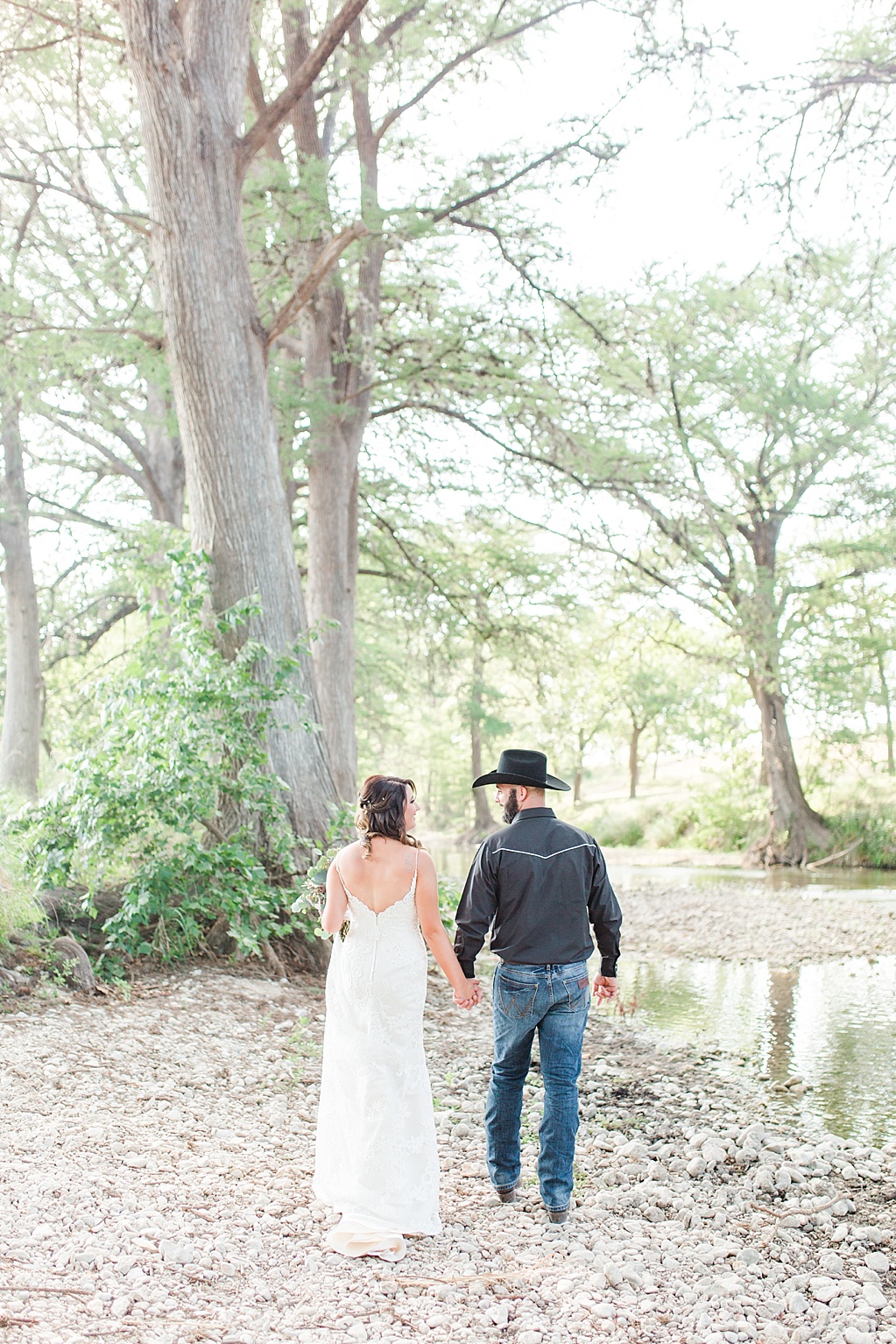 A lavender + blush summer wedding at a private ranch in Bandera Texas by Allison Jeffers Photography 0033