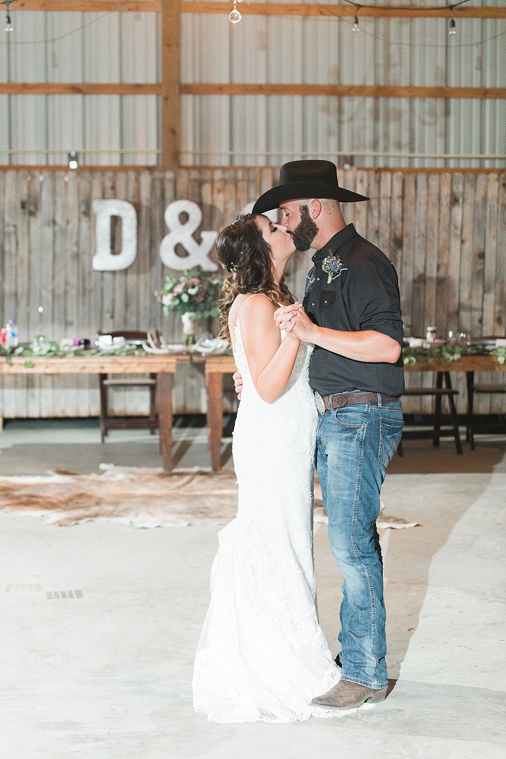 A lavender + blush summer wedding at a private ranch in Bandera Texas by Allison Jeffers Photography 0085
