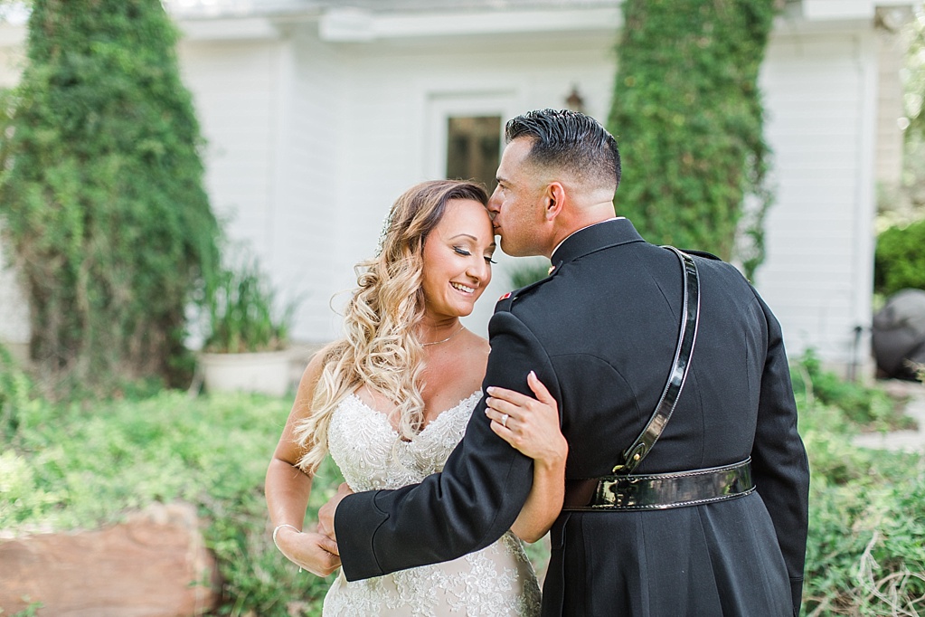 An Intimate Wedding at Gruene Estate Wedding Venue in New Braunfels, Texas by Allison Jeffers Photography 0025