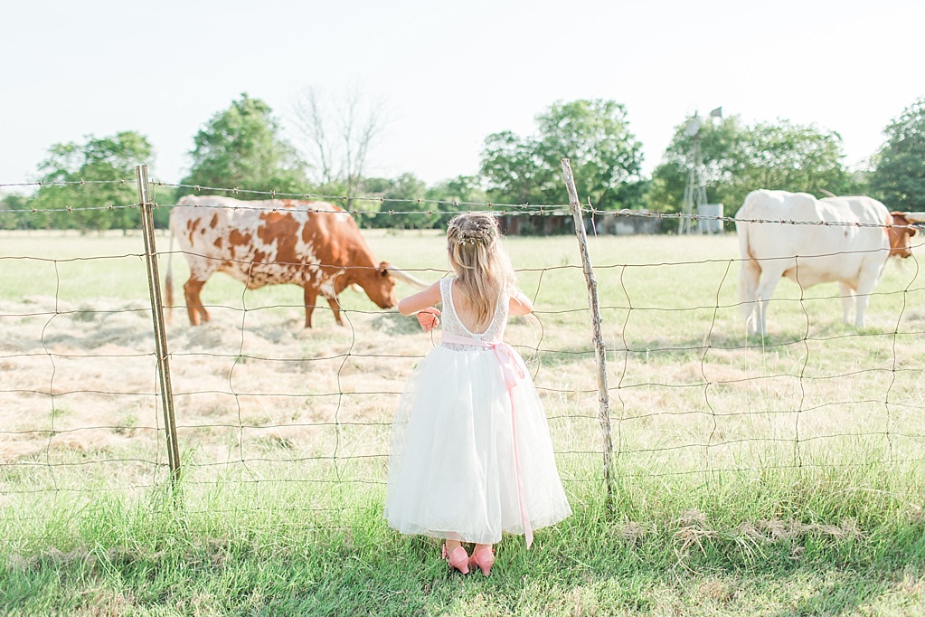 An Intimate Wedding at Gruene Estate Wedding Venue in New Braunfels, Texas by Allison Jeffers Photography 0028