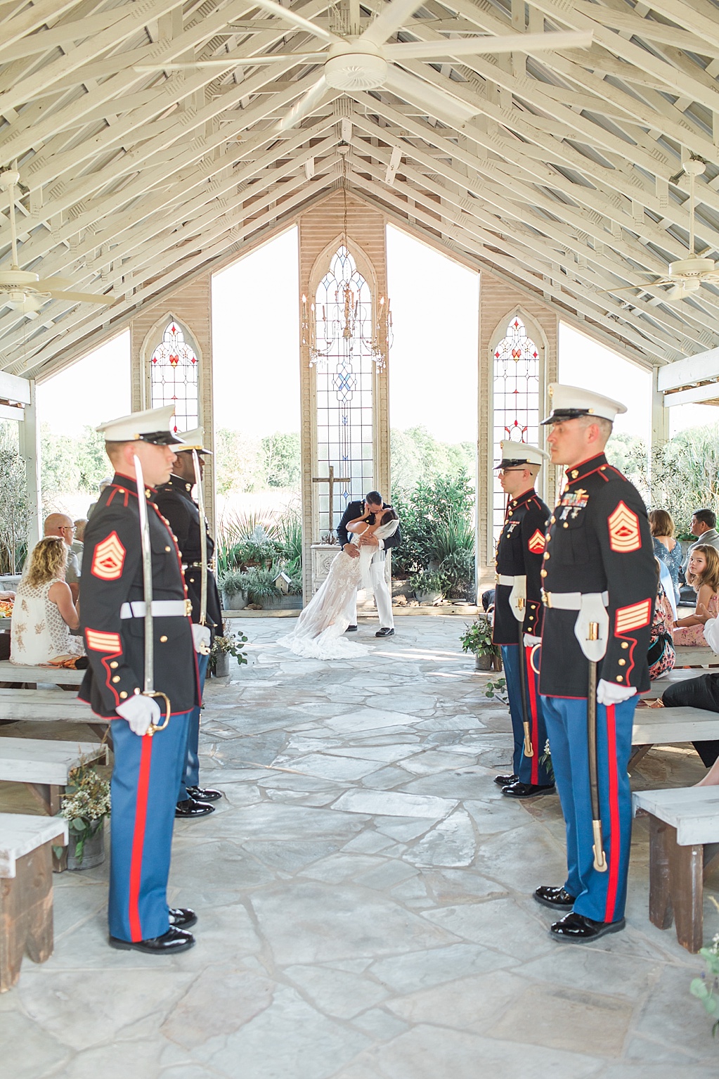 An Intimate Wedding at Gruene Estate Wedding Venue in New Braunfels, Texas by Allison Jeffers Photography 0043