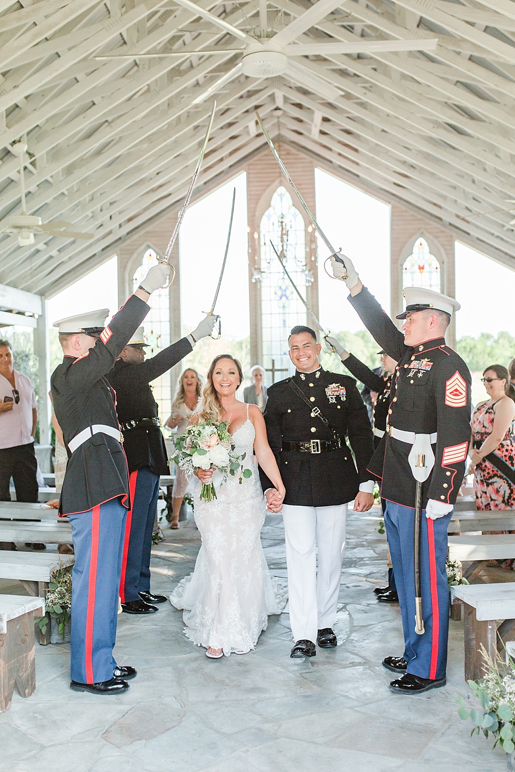 An Intimate Wedding at Gruene Estate Wedding Venue in New Braunfels, Texas by Allison Jeffers Photography 0045