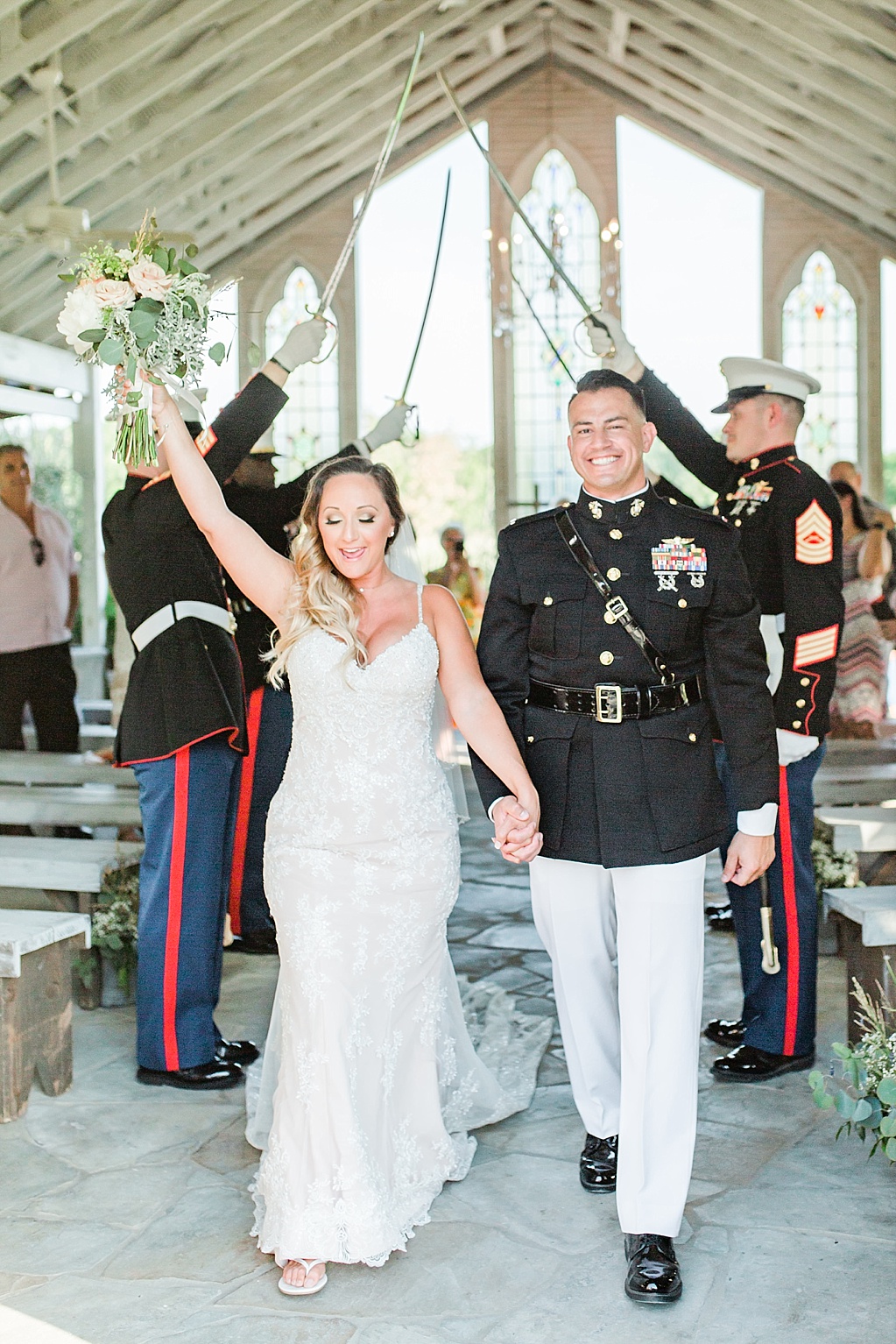 An Intimate Wedding at Gruene Estate Wedding Venue in New Braunfels, Texas by Allison Jeffers Photography 0046