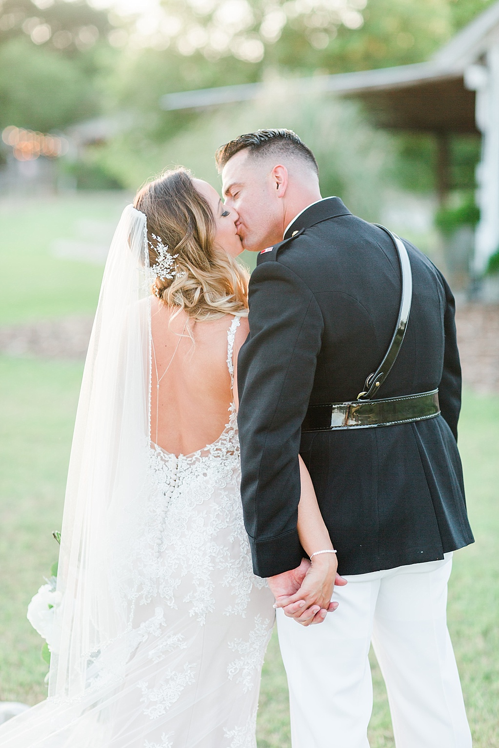 An Intimate Wedding at Gruene Estate Wedding Venue in New Braunfels, Texas by Allison Jeffers Photography 0059