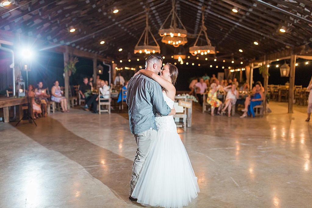 An Intimate Wedding at Gruene Estate Wedding Venue in New Braunfels, Texas by Allison Jeffers Photography 0092