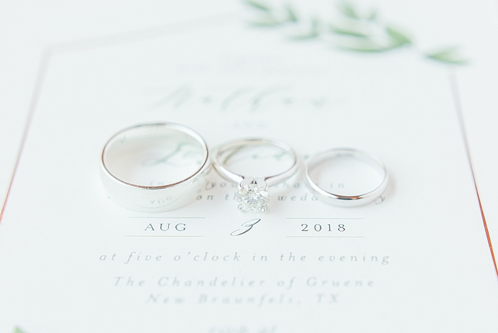 A Blush Vintage Summer Wedding at The Chandelier of Gruene in New Braunfels Texas by Allison Jeffers Photography 0003