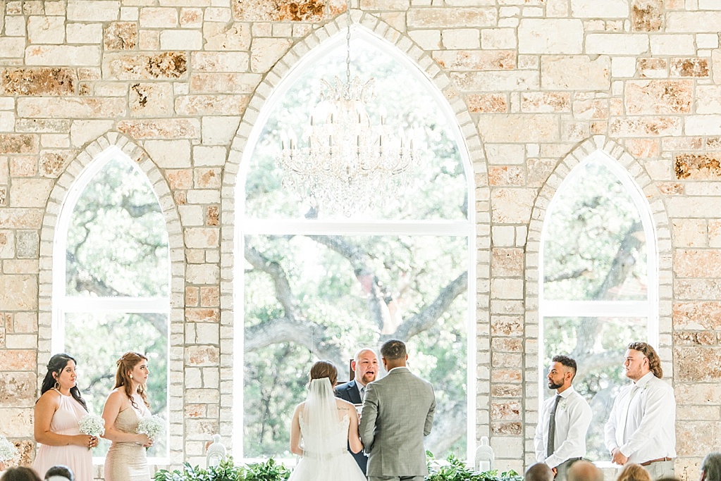 A Blush Vintage Summer Wedding at The Chandelier of Gruene in New Braunfels Texas by Allison Jeffers Photography 0049
