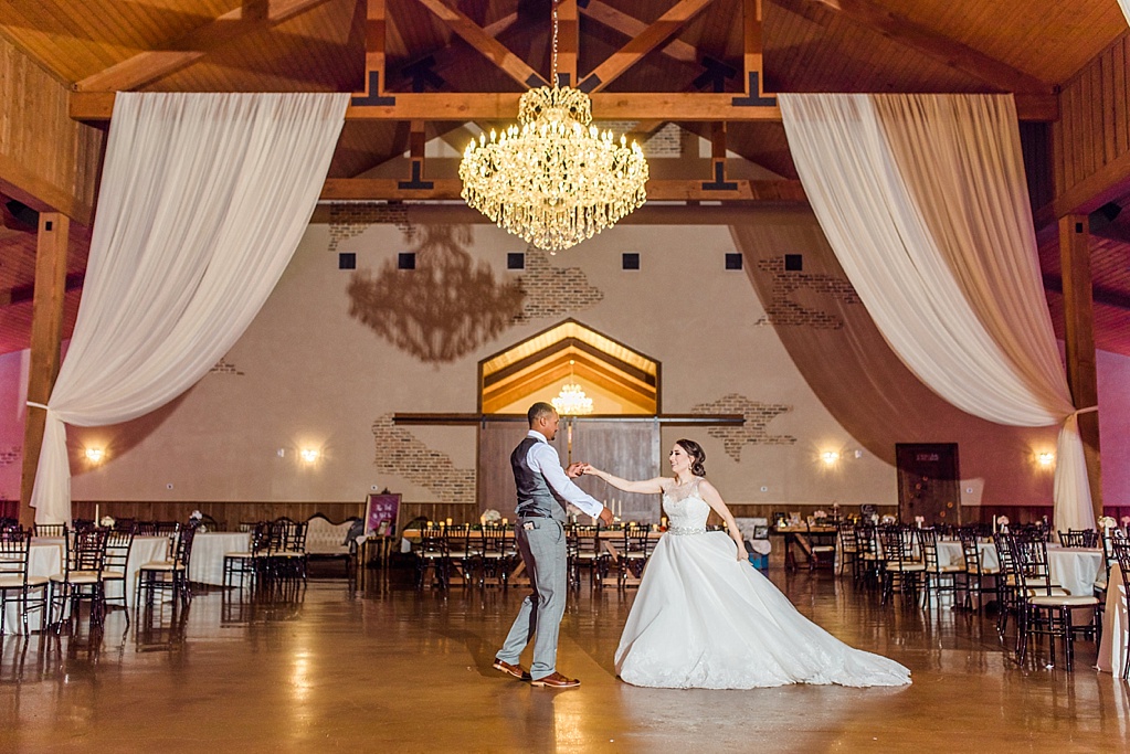 A Blush Vintage Summer Wedding at The Chandelier of Gruene in New Braunfels Texas by Allison Jeffers Photography 0160