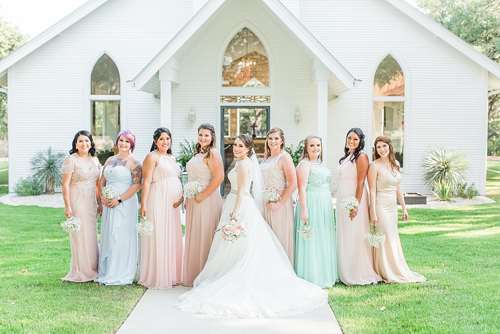 A Blush Vintage Summer Wedding at The Chandelier of Gruene in New Braunfels Texas by Allison Jeffers Photography 0172