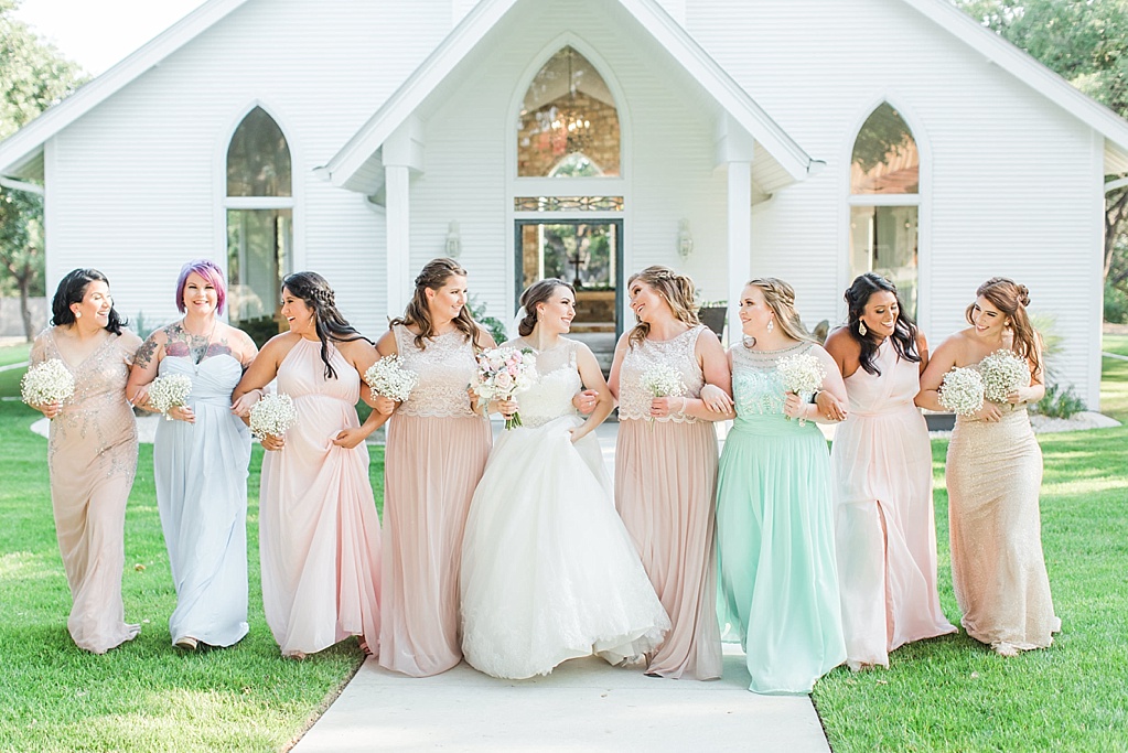 A Blush Vintage Summer Wedding at The Chandelier of Gruene in New Braunfels Texas by Allison Jeffers Photography 0173
