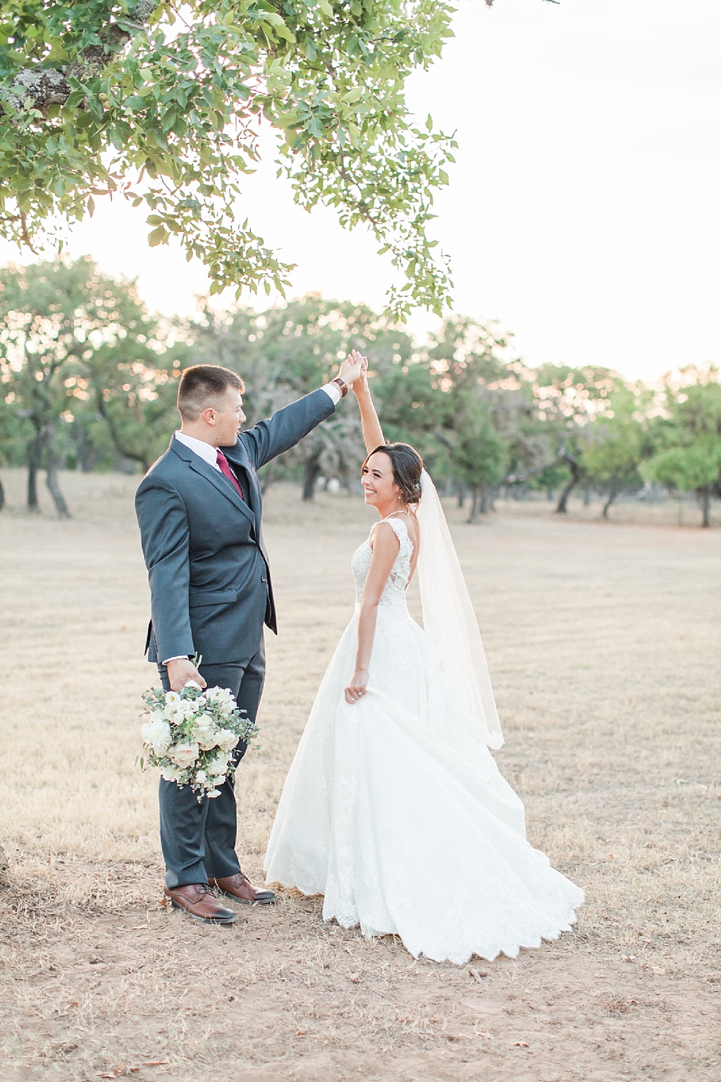 A lavender and ivory summer wedding at the lodge at country inn cottages in Fredericksburg tx by Allison Jeffers photography 0138