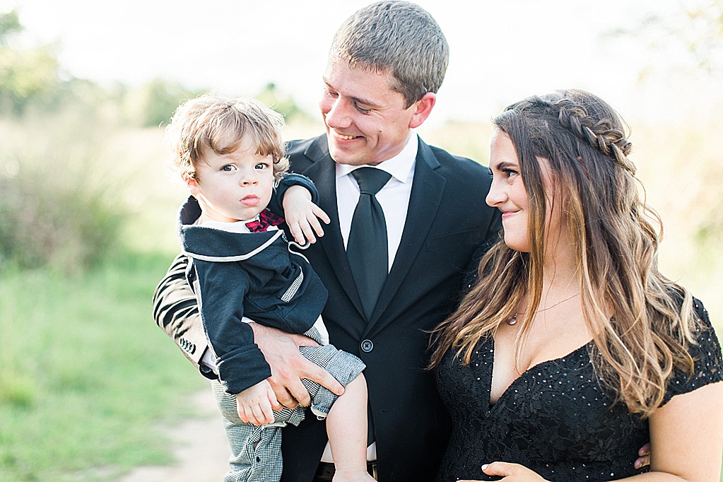 Family photo session at Cibolo Nature Center in Boerne Texas by Allison Jeffers Photography 0003