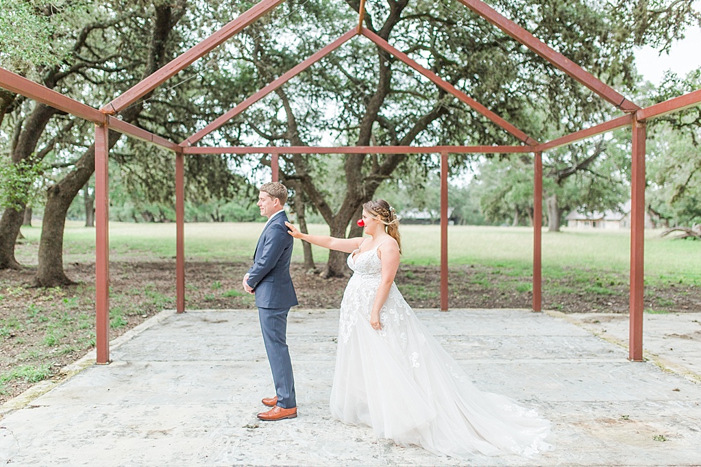 The Oaks at Boerne Wedding Photos by Allison Jeffers Photography 0020