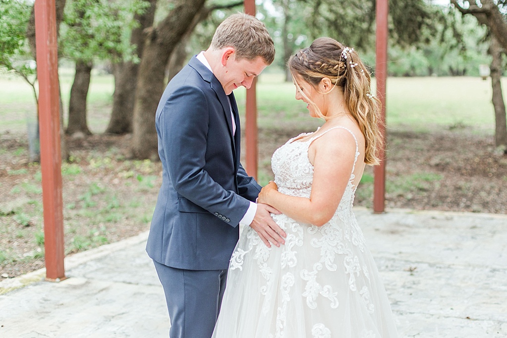The Oaks at Boerne Wedding Photos by Allison Jeffers Photography 0022