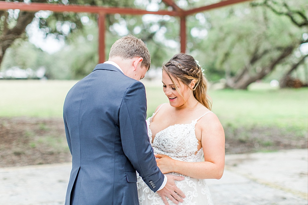 The Oaks at Boerne Wedding Photos by Allison Jeffers Photography 0027