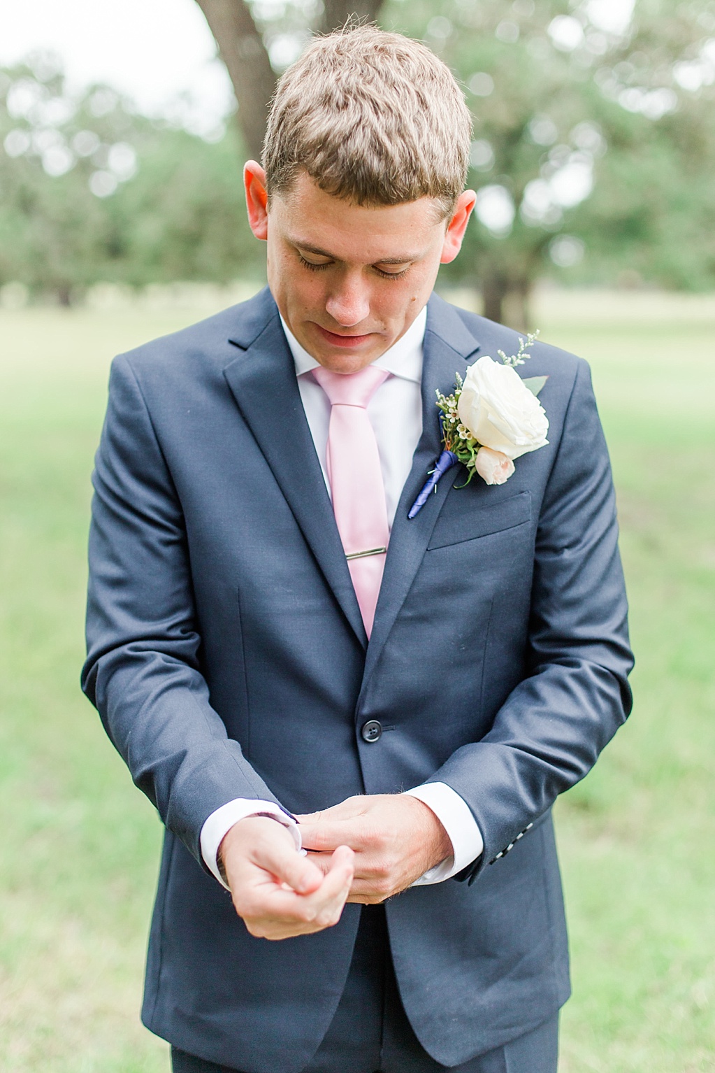 The Oaks at Boerne Wedding Photos by Allison Jeffers Photography 0048