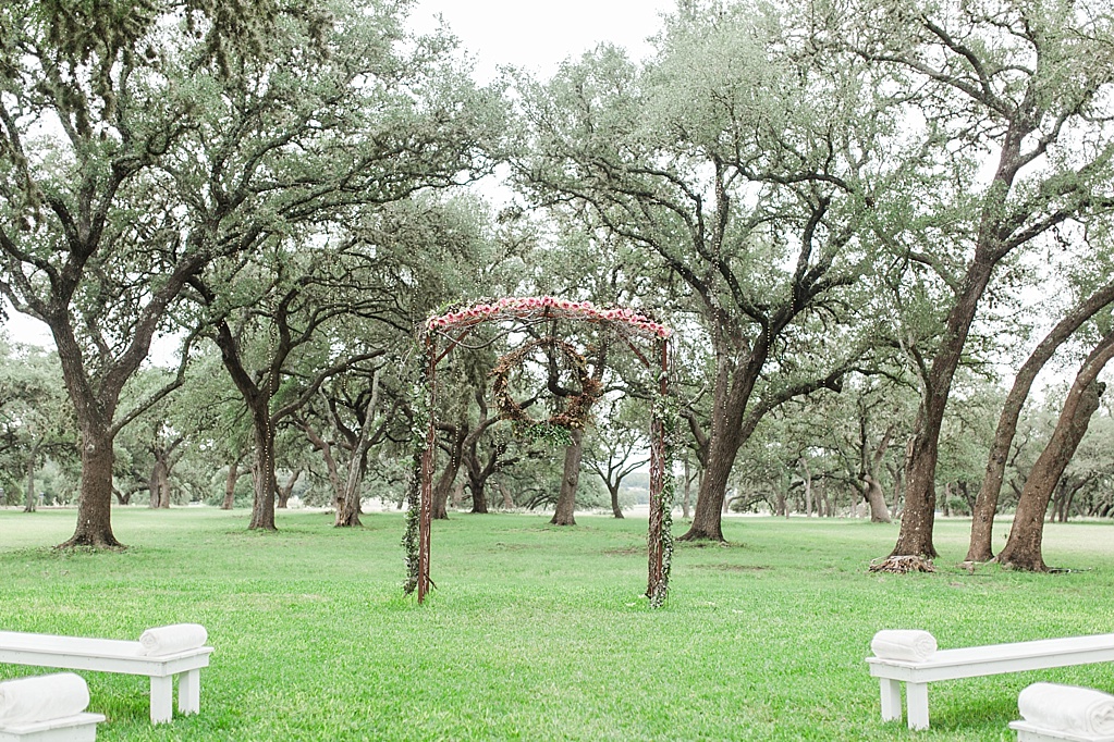 The Oaks at Boerne Wedding Photos by Allison Jeffers Photography 0049