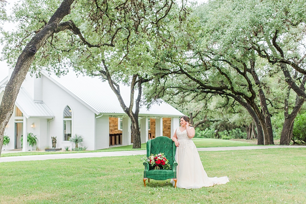 Bridal photos at The Chandelier of Gruene New Braunfels in the rain 0007