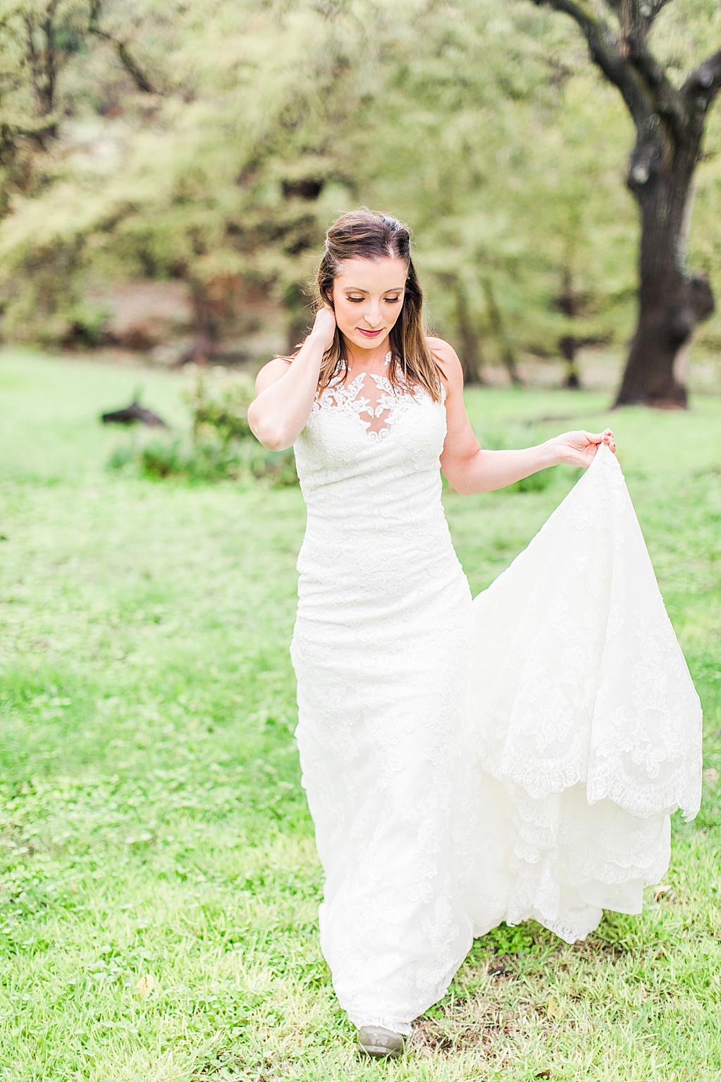 Rainy day bridal session at sisterdale dancehall in boerne texas 0015