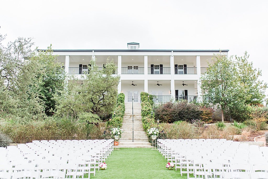 Winter Wedding at Kendall Plantation Hill Country Wedding Venue by Allison Jeffers Photography 0059