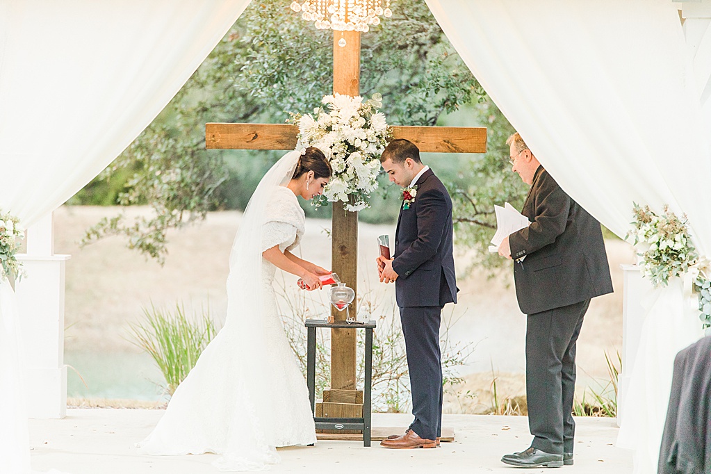 Winter Wedding at Kendall Plantation Hill Country Wedding Venue by Allison Jeffers Photography 0089