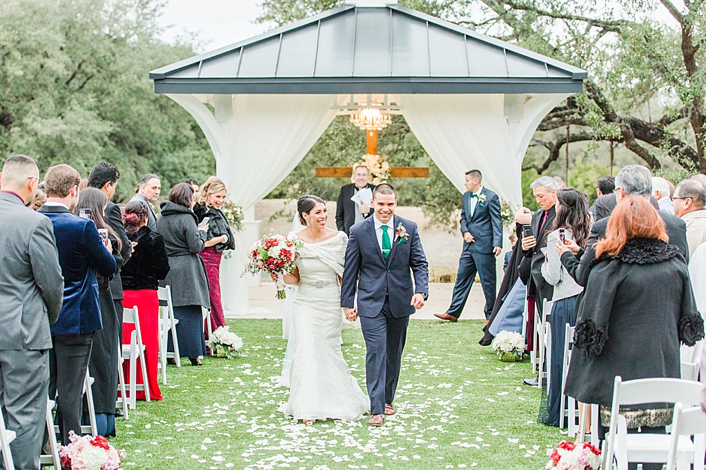 Winter Wedding at Kendall Plantation Hill Country Wedding Venue by Allison Jeffers Photography 0092