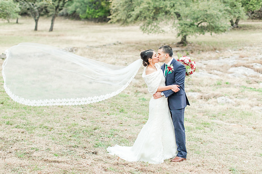 Winter Wedding at Kendall Plantation Hill Country Wedding Venue by Allison Jeffers Photography 0111