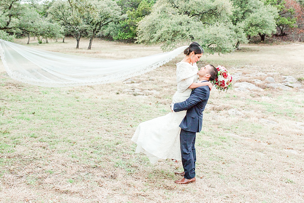 Winter Wedding at Kendall Plantation Hill Country Wedding Venue by Allison Jeffers Photography 0119