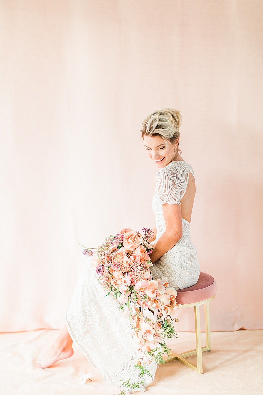 Blush mauve peach and coral wedding inspiration at Prospect House in Dripping Springs Texas wedding venue by Allison Jeffers Photography 0031