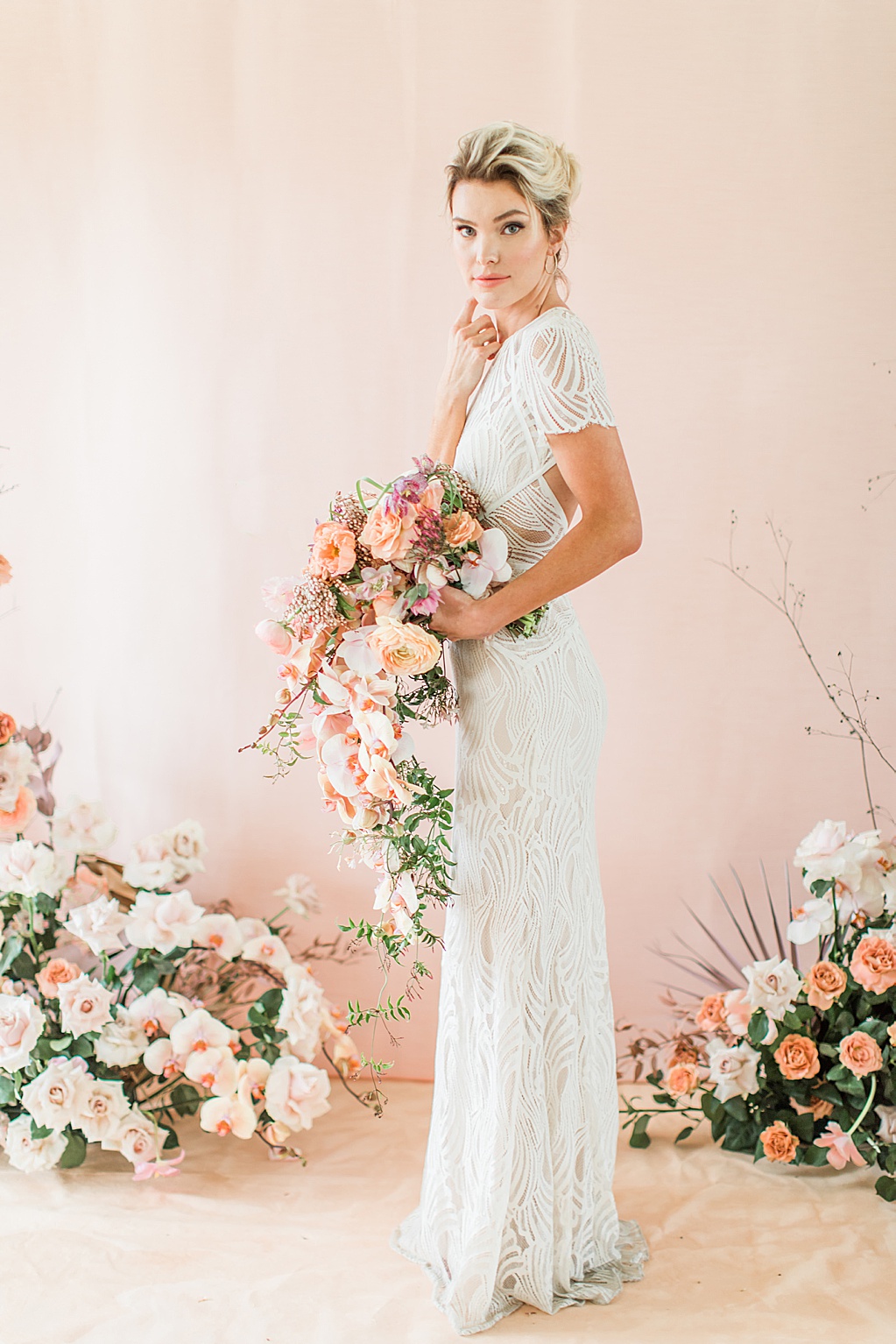 Blush mauve peach and coral wedding inspiration at Prospect House in Dripping Springs Texas wedding venue by Allison Jeffers Photography 0035