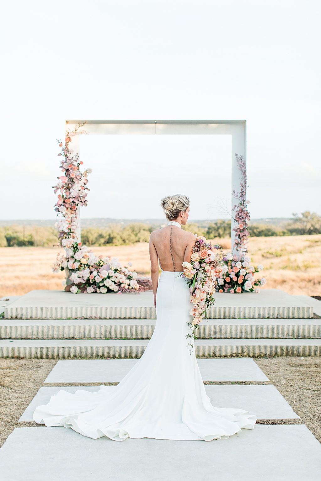 Blush mauve peach and coral wedding inspiration at Prospect House in Dripping Springs Texas wedding venue by Allison Jeffers Photography 0043
