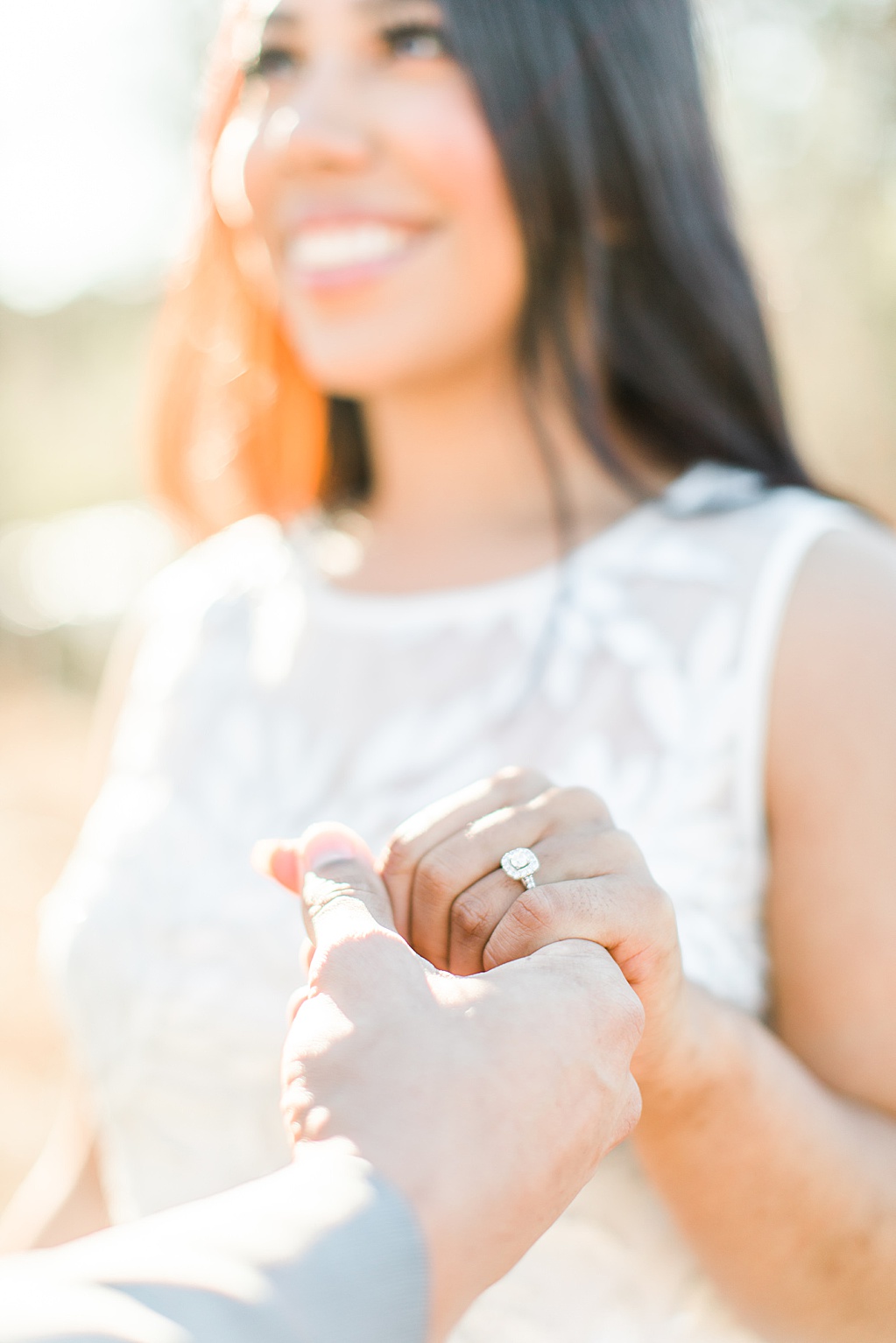 cibolo nature center engagement session in Winter with golden grass 0018