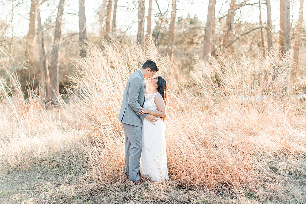 cibolo nature center engagement session in Winter with golden grass 0033