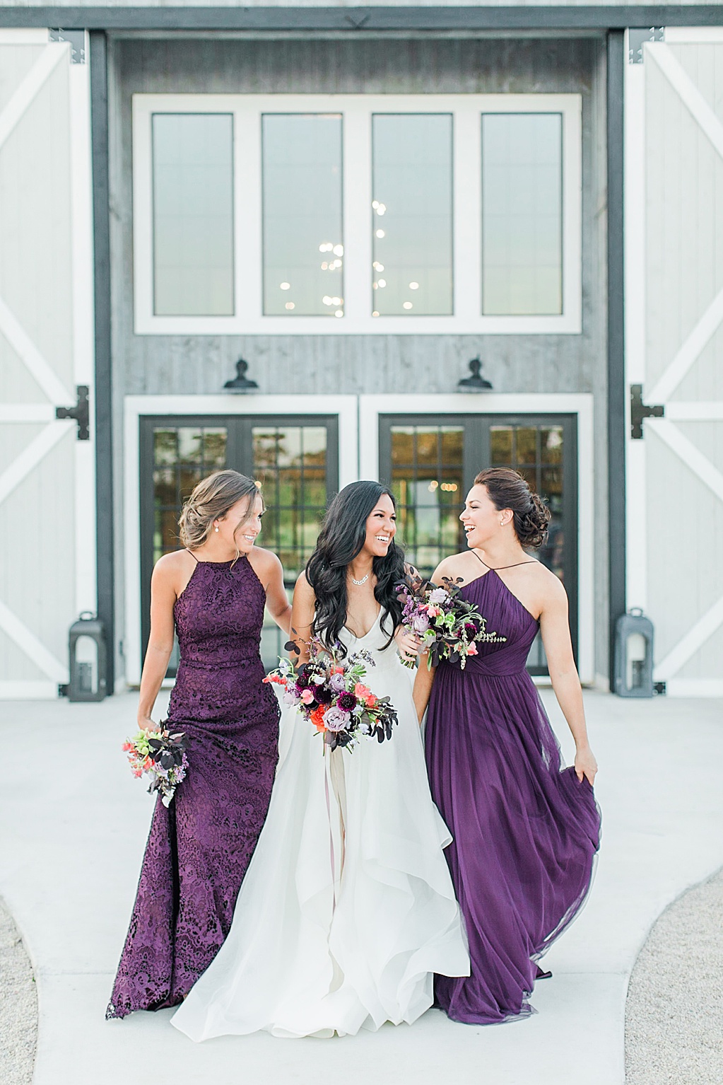 the barn at swallows eve wedding venue in fredericksburg texas photo inspiration featured on Grey Likes Weddings 0025