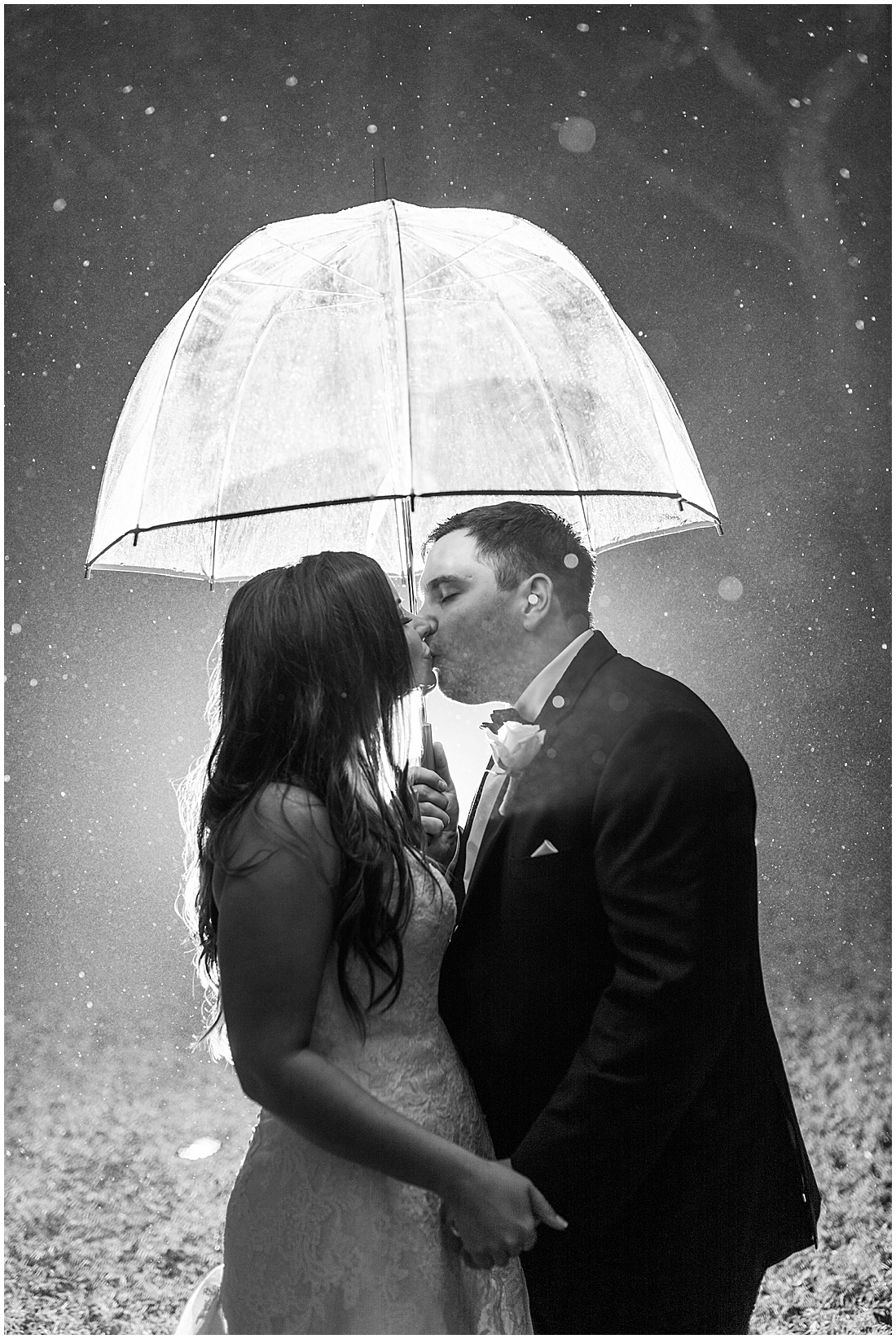 A Rainy Day Black and White Wedding at The Chandelier of Gruene 0094