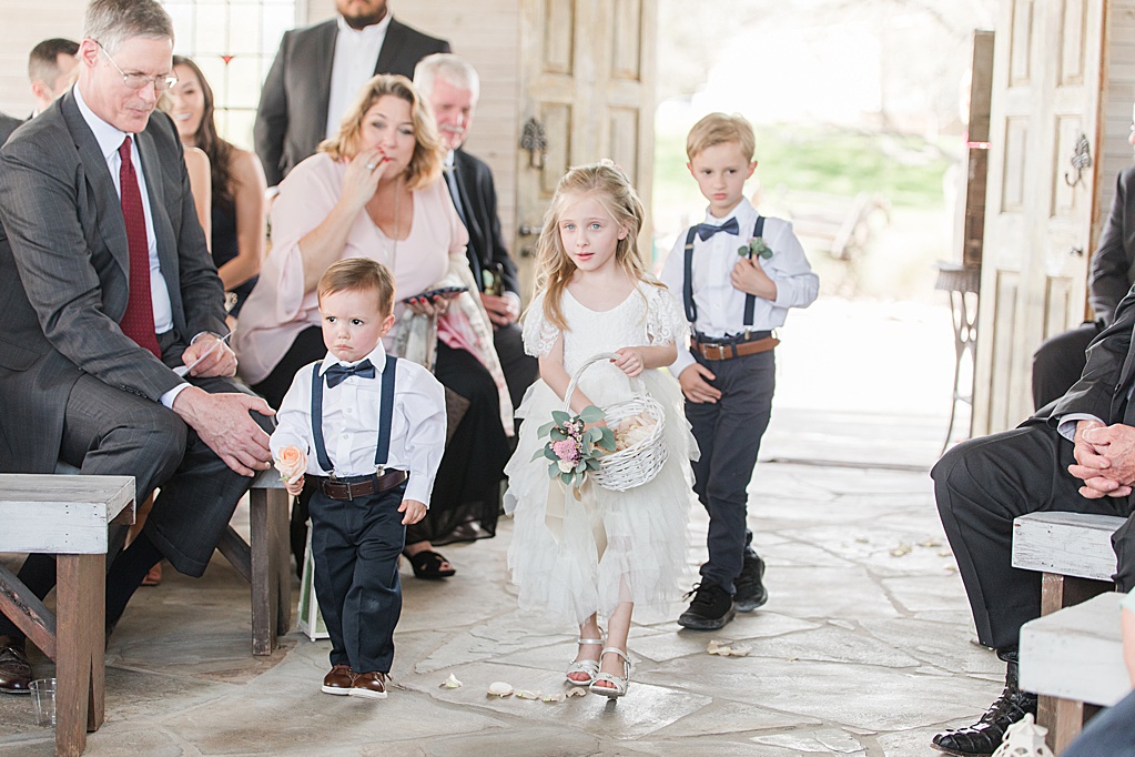 Gruene Estate Spring Wedding in New Braunfels Texas by Allison Jeffers Photography 0045